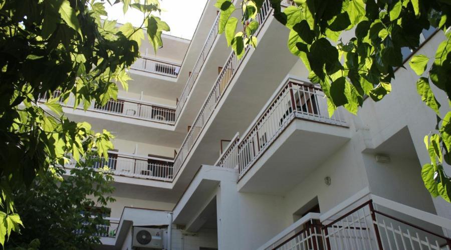 Hotel Armonia Lloret de Mar Exterior photo