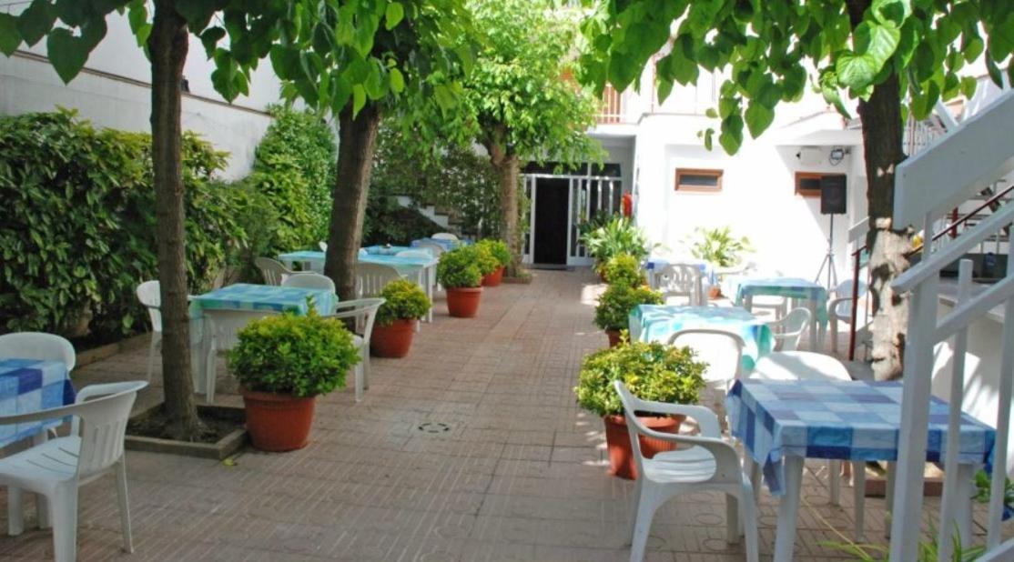 Hotel Armonia Lloret de Mar Exterior photo